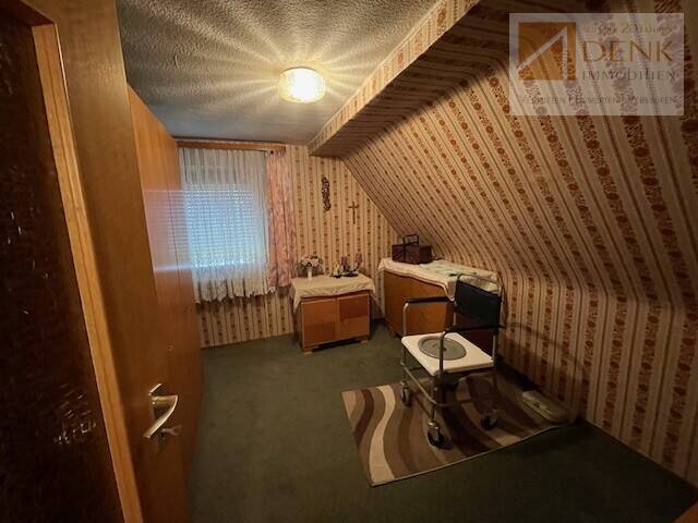 Einfamilienhaus Kitzingen - 5 Zimmer, 96 m&sup2;, 249.000&euro; | Angebot:26629610