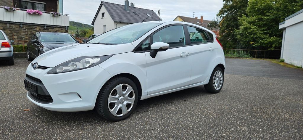 Ford Fiesta 175.000 km 2.999 € Lauda-Königshofen 97922