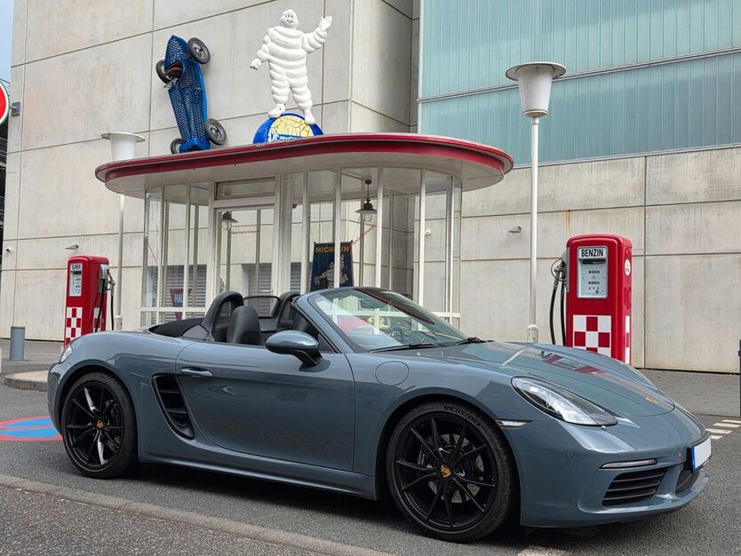 Porsche Boxster 54.400 km 55.900 € Würzburg 97082