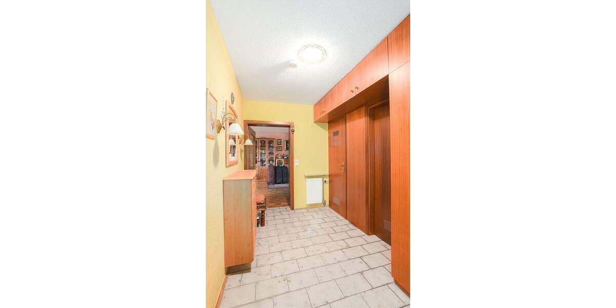 Etagenwohnung Würzburg Frauenland - 2 Zimmer, 98 m&sup2;, 320.000&euro; | Angebot:24855909