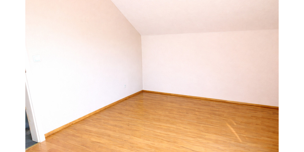 Etagenwohnung Würzburg Oberdürrbach - 4 Zimmer, 108 m&sup2;, 365.000&euro; | Angebot:26257199