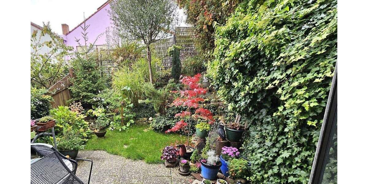 Reihenmittelhaus Würzburg Lengfeld - 3 Zimmer, 106 m&sup2;, 350.000&euro; | Angebot:24657515