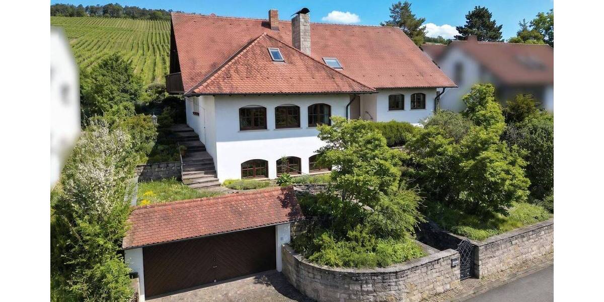 Einfamilienhaus Eibelstadt - 7 Zimmer, 331 m&sup2;, 750.000&euro; | Angebot:25984576