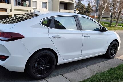 Hyundai i30 68.238 km 12.000 &euro; Würzburg 97084