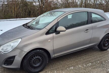 Opel Corsa 146.000 km 3.800 &euro; Marktbreit 97340