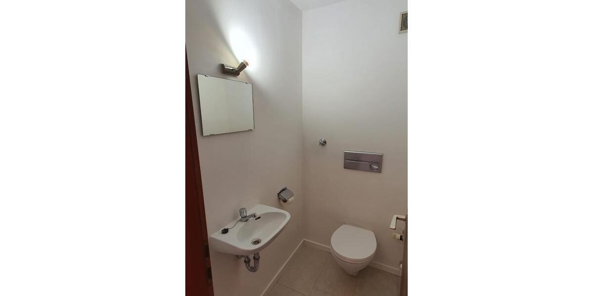 Etagenwohnung Höchberg - 3 Zimmer, 89 m&sup2;, 1.280&euro; | Angebot:26123357