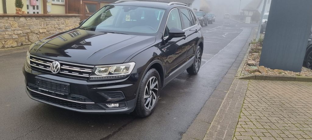 VW Tiguan 84.800 km 22.990 € Stammheim 97509