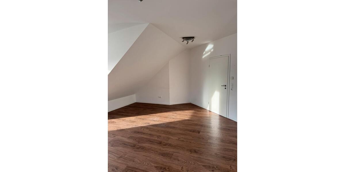 Helle Büro- oder Praxisräume in Geschäftshaus in Kürnach zimmer