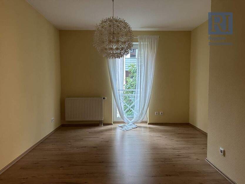 Helle 2-Zimmer-Wohnung mit Balkon und Stellplatz in der Sanderau 2 zimmer