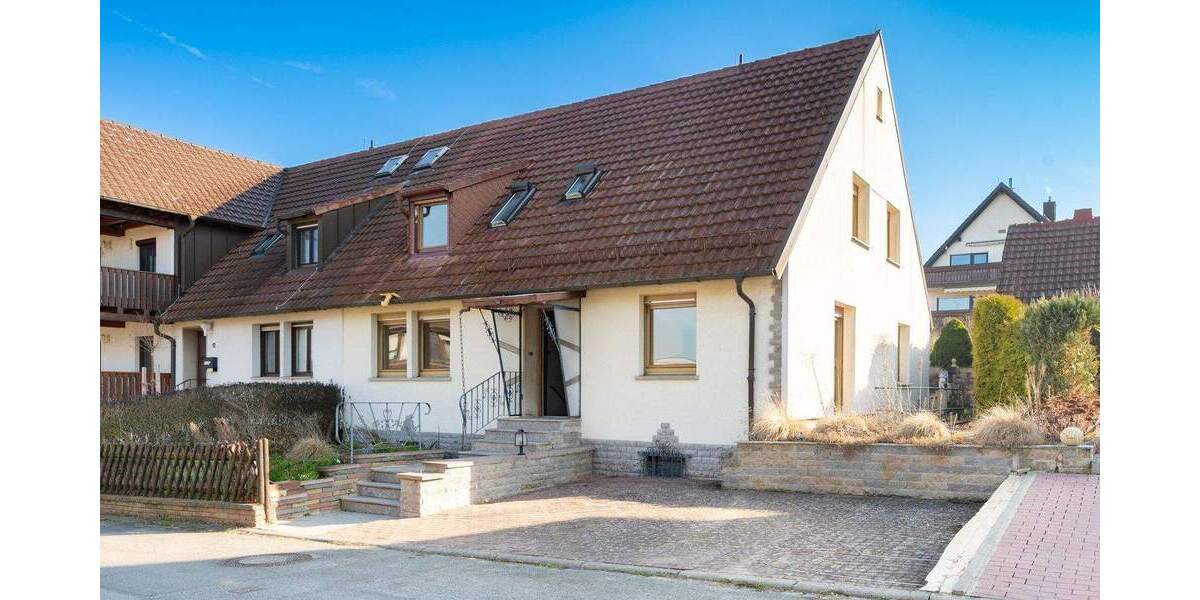 Doppelhaushälfte Reichenberg - 8 Zimmer, 102 m&sup2;, 249.000&euro; | Angebot:25527176