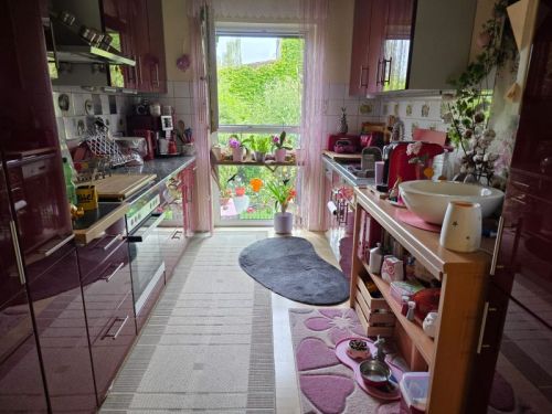 Großzügiges Reihenmittelhaus mit Wintergarten und Garten in 97076 Würzburg-Lengfeld (ID 10700) - Reihenmittelhaus Würzburg (Lengfeld) Würzburg (Lengfeld) | Angebot:27005843