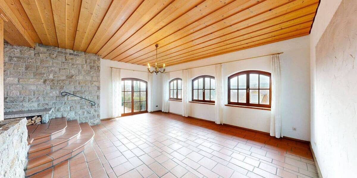 Einfamilienhaus Eibelstadt - 7 Zimmer, 331 m&sup2;, 750.000&euro; | Angebot:25984576