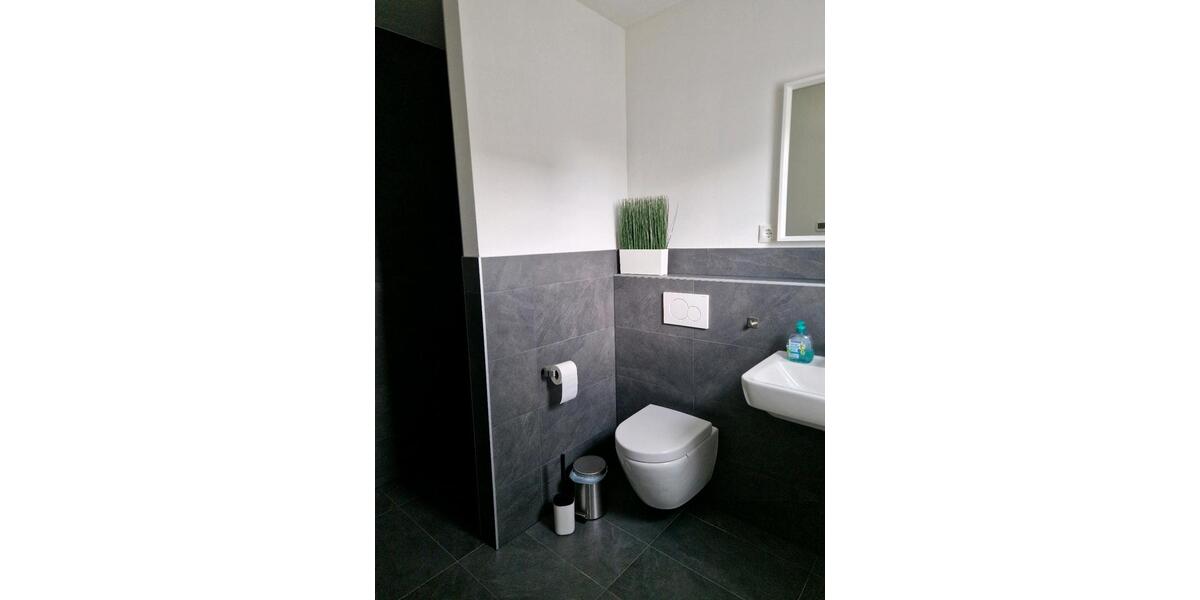 EXKLUSIVE Barrierefrei Seniorengerecht ETW Garten Garage 3 zimmer