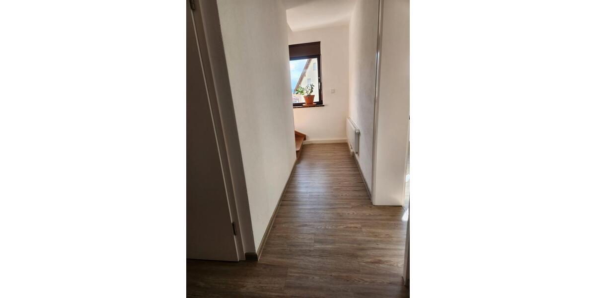 Etagenwohnung Wittighausen - 5 Zimmer, 108 m&sup2;, 950&euro; | Angebot:26676229