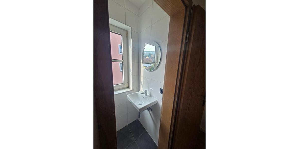 Etagenwohnung Triefenstein - 4 Zimmer, 90 m&sup2;, 1.090&euro; | Angebot:25614767