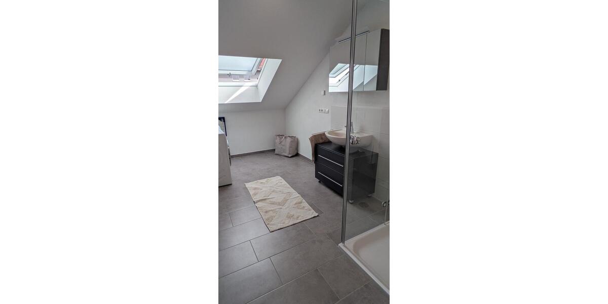 Dachgeschoßwohnung Tauberbischofsheim - 3 Zimmer, 95 m&sup2;, 890&euro; | Angebot:26608691