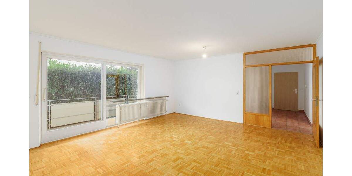 Wohnen mit Licht, Raum und Komfort - Erdgeschosswohnung mit Terrasse & Balkon 3 zimmer