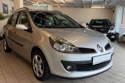 Renault Clio 155.000 km 2.990 &euro; Schwanfeld 97523