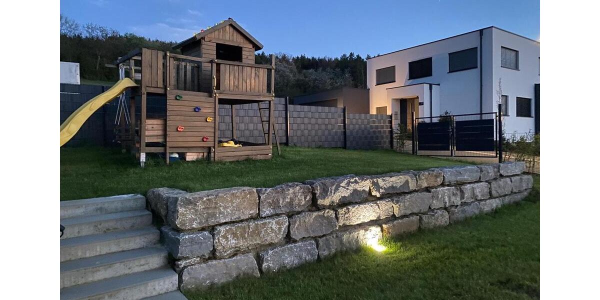 Villa Thüngen - 7 Zimmer, 210 m&sup2;, 3.250&euro; | Angebot:26129967