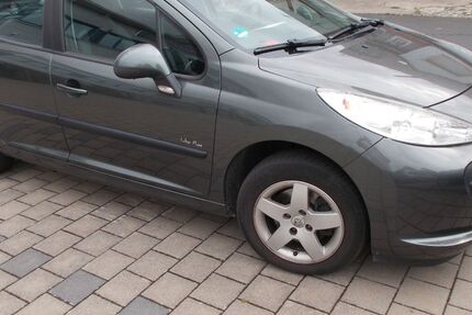 Peugeot 207 131.371 km 2.990 &euro; Kitzingen 97318