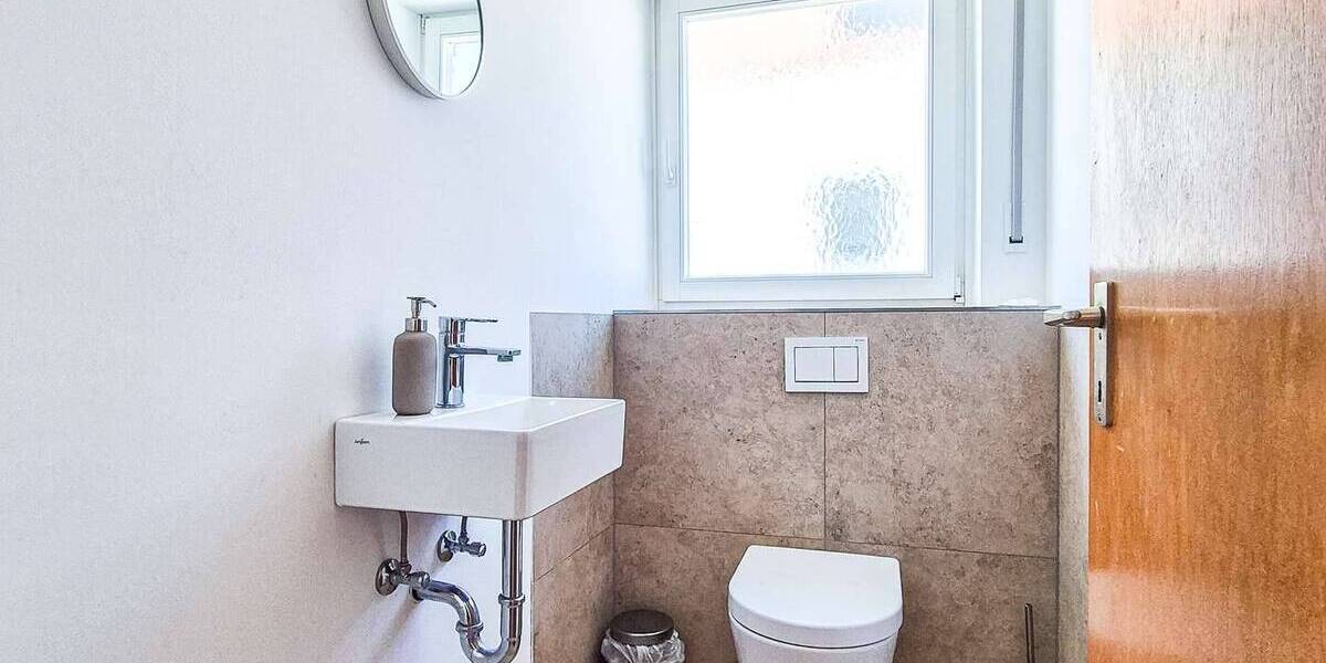 Etagenwohnung Gerbrunn - 4 Zimmer, 104 m&sup2;, 1.190&euro; | Angebot:26453470