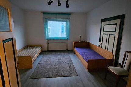 Wohnung Gaukönigshofen - 5 Zimmer, 136 m&sup2;, 400&euro; | Angebot:24559456