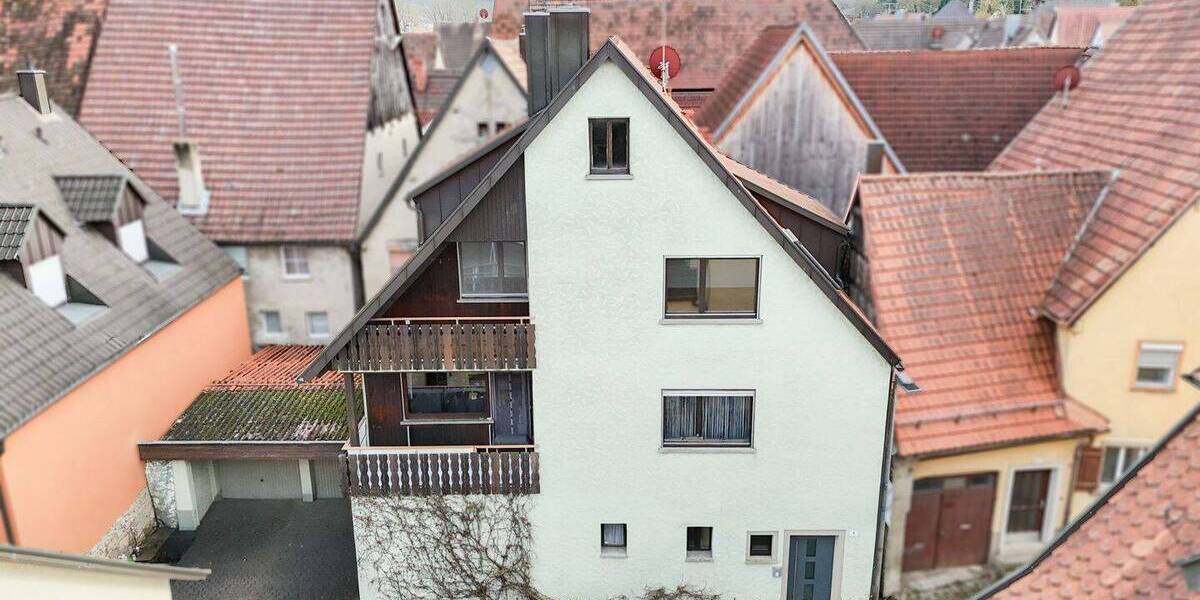 Mehrfamilienhaus, Wohnhaus Winterhausen - 6 Zimmer, 171 m&sup2;, 390.000&euro; | Angebot:25997015