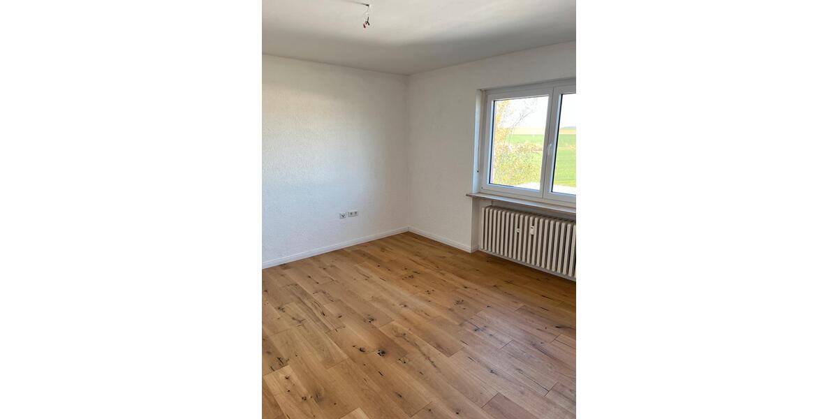 Etagenwohnung Marktsteft - 2 Zimmer, 110 m&sup2;, 980&euro; | Angebot:26335494