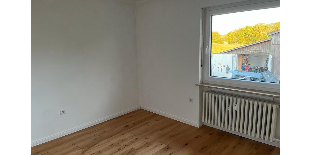 Etagenwohnung Marktsteft - 2 Zimmer, 110 m&sup2;, 980&euro; | Angebot:26335494