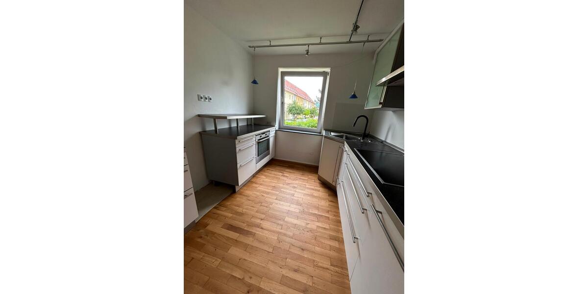 Hochparterre Würzburg Frauenland - 4 Zimmer, 86 m&sup2;, 395.000&euro; | Angebot:26865355