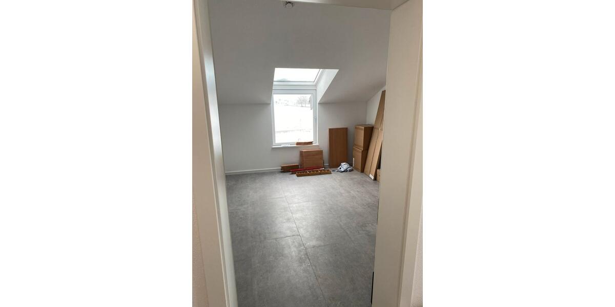 Maisonettenwohnung Estenfeld - 4 Zimmer, 115 m&sup2;, 1.850&euro; | Angebot:26602942