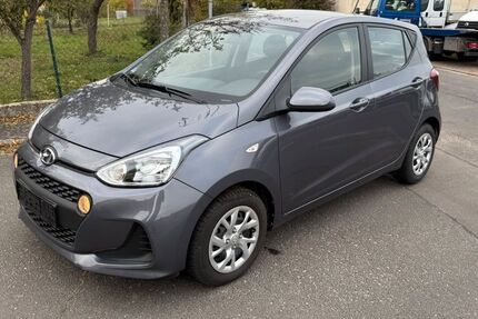 Hyundai i10 17.000 km 9.990 &euro; Stammheim 97509