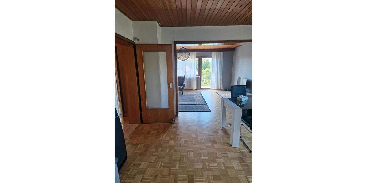 Etagenwohnung Kitzingen - 3 Zimmer, 104 m&sup2;, 980&euro; | Angebot:26689380
