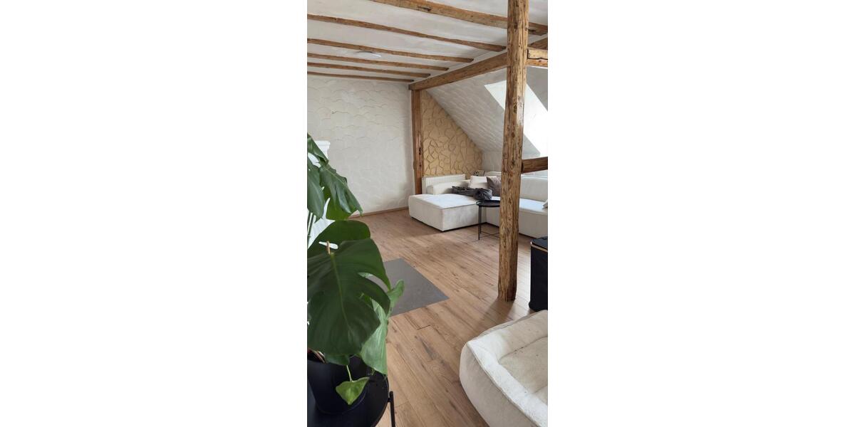 Dachgeschoßwohnung Tauberbischofsheim - 3 Zimmer, 75 m&sup2;, 800&euro; | Angebot:26690180