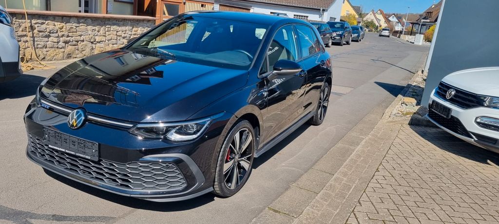 VW Golf 49.300 km 25.990 &euro; Stammheim 97509