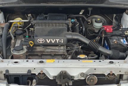 Toyota Yaris 147.100 km 1.350 &euro; Rödelsee 97348