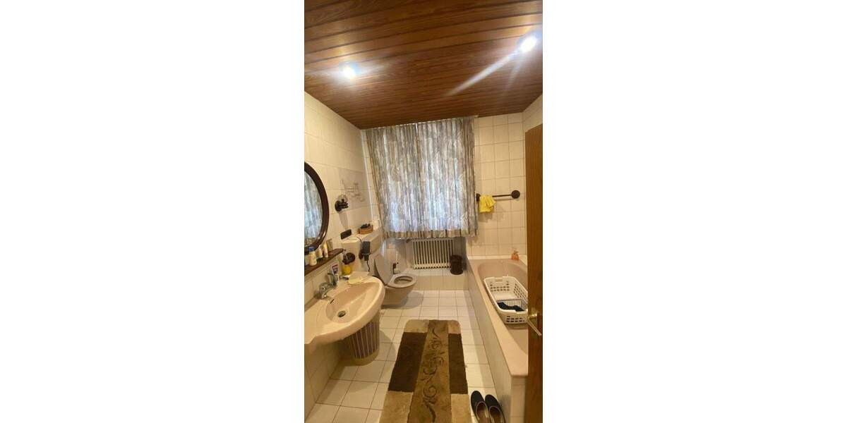 Mehrfamilienhaus, Wohnhaus Volkach - 9 Zimmer, 415.000&euro; | Angebot:23944929