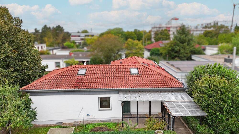 Reihenendhaus Würzburg Heuchelhof - 7 Zimmer, 170 m&sup2;, 590.000&euro; | Angebot:26028388