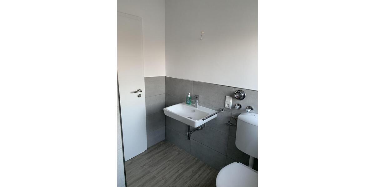 Erdgeschoßwohnung Margetshöchheim - 5 Zimmer, 146 m&sup2;, 1.730&euro; | Angebot:26589431