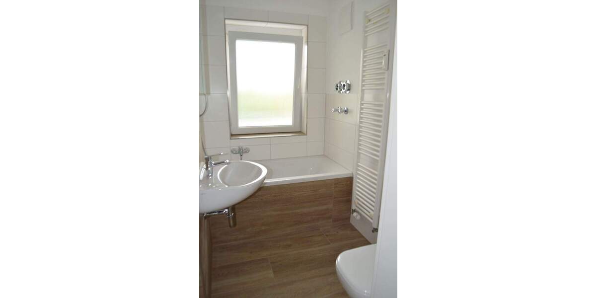 Etagenwohnung Margetshöchheim - 3 Zimmer, 80 m&sup2;, 1.045&euro; | Angebot:26641645
