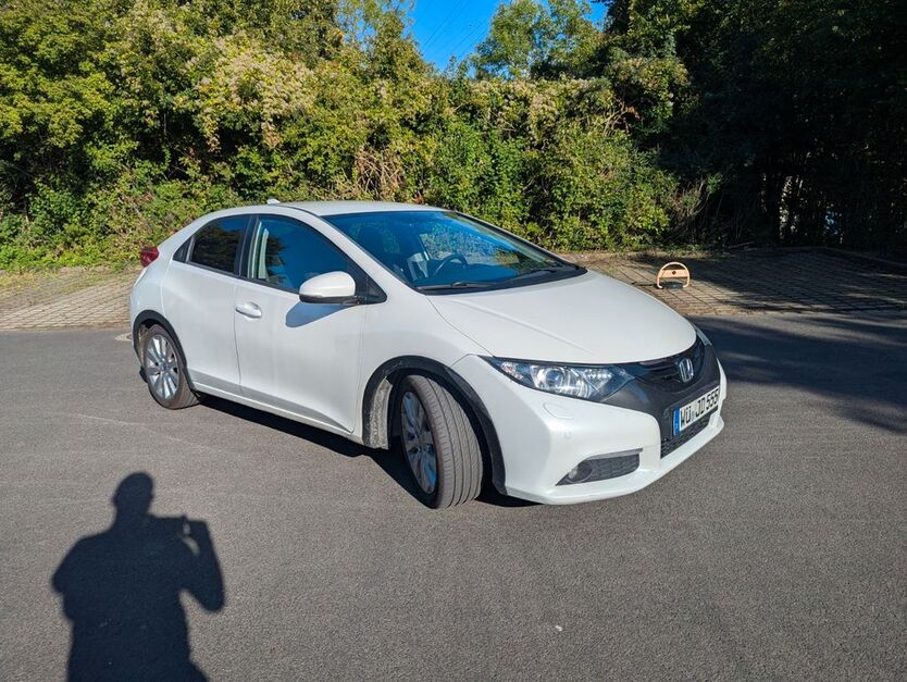 Honda Civic 307.595 km 4.900 € Zell am Main 97299