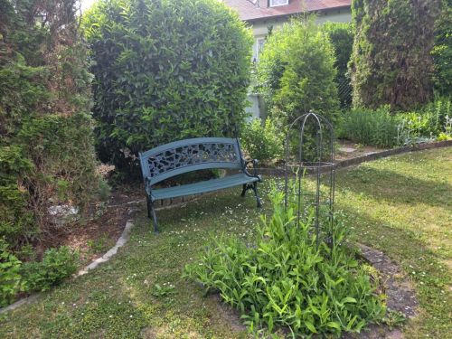 Wohn- und Geschäftshaus mit Lagerflächen, herrlicher Blick, 3 Garagen-StPl, + 4 StPl, in 97534 Waigolshausen-Hergolshausen zwischen Würzburg Schweinfurt Volkach - Einfamilienhaus Waigolshausen Waigolshausen | Angebot:27093957