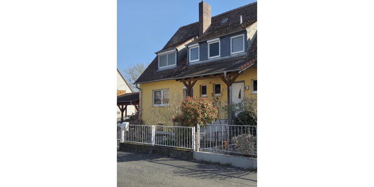 Doppelhaushälfte Kitzingen - 5 Zimmer, 140 m&sup2;, 380.000&euro; | Angebot:26194292