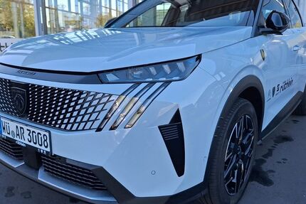Peugeot 3008 5.000 km 35.490 € Würzburg 97076