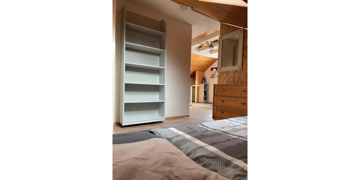 Dachgeschoßwohnung Grafenrheinfeld - 1.5 Zimmer, 45 m&sup2;, 675&euro; | Angebot:26676124