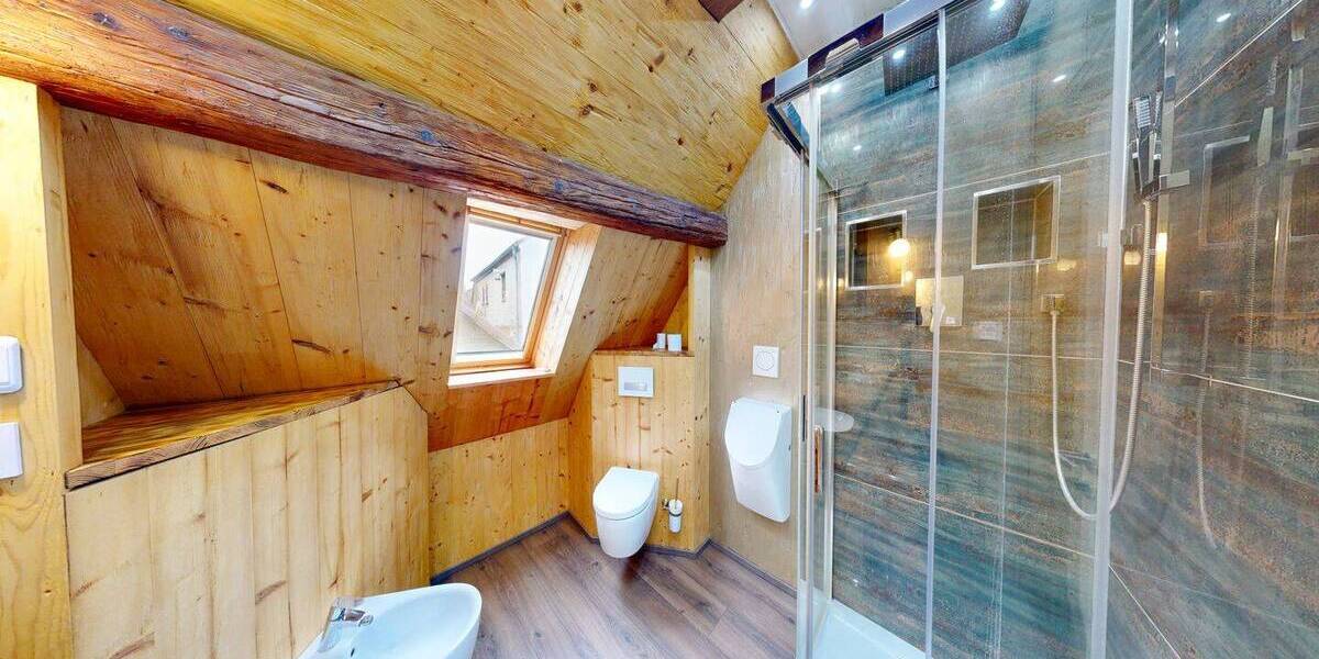 Mehrfamilienhaus, Wohnhaus Kitzingen Repperndorf - 6 Zimmer, 225 m&sup2;, 385.000&euro; | Angebot:25997026