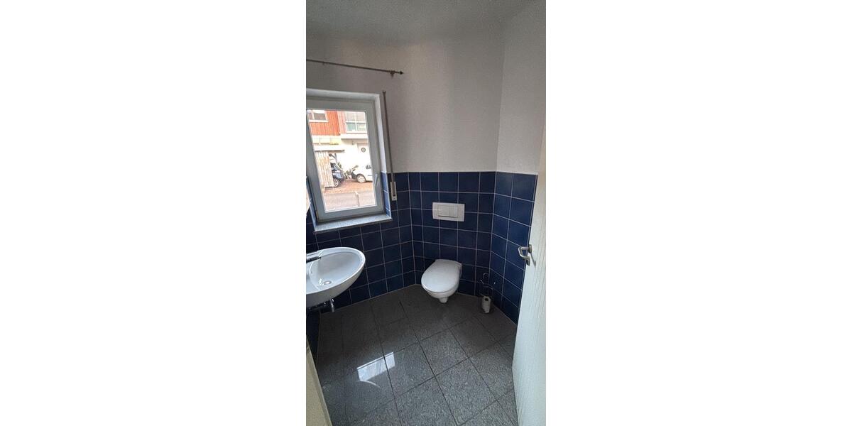 Erdgeschoßwohnung Altertheim - 2 Zimmer, 100 m&sup2;, 850&euro; | Angebot:25840269