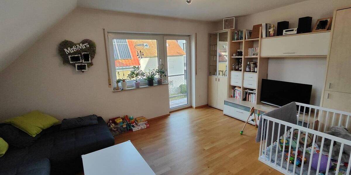 Etagenwohnung Tauberbischofsheim - 3 Zimmer, 83 m&sup2;, 210.000&euro; | Angebot:25802704