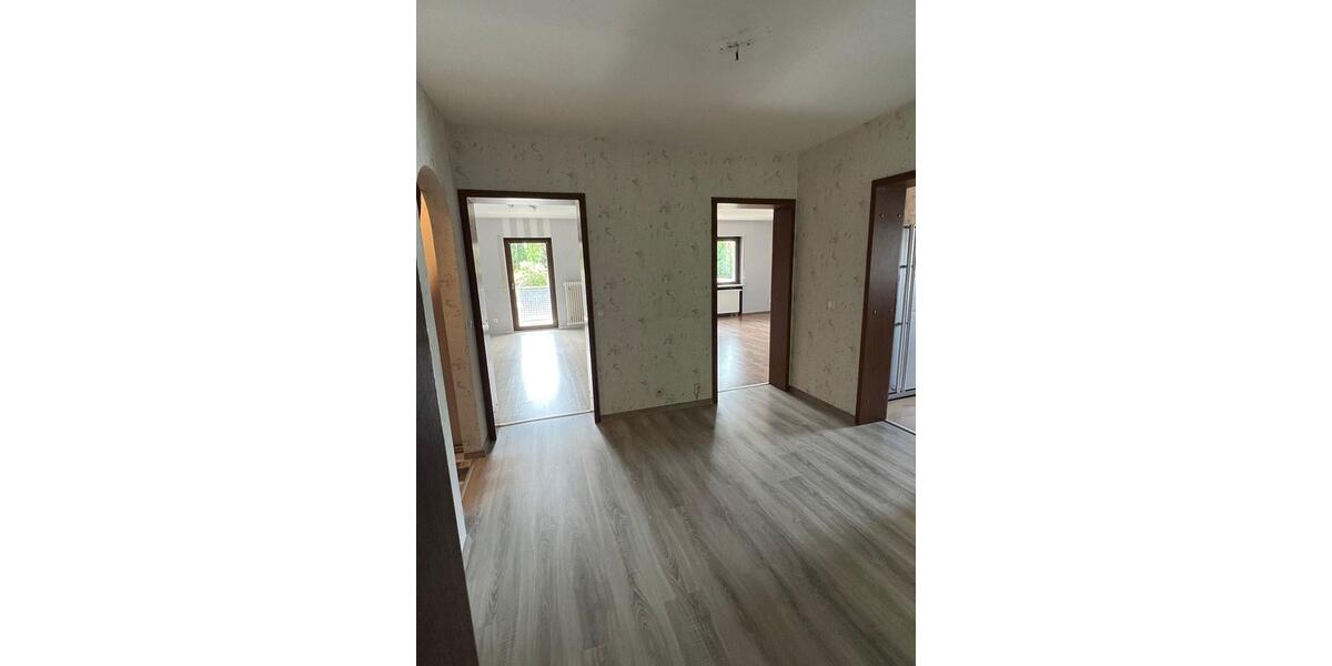 Erdgeschoßwohnung Veitshöchheim - 3 Zimmer, 90 m&sup2;, 359.000&euro; | Angebot:26634005