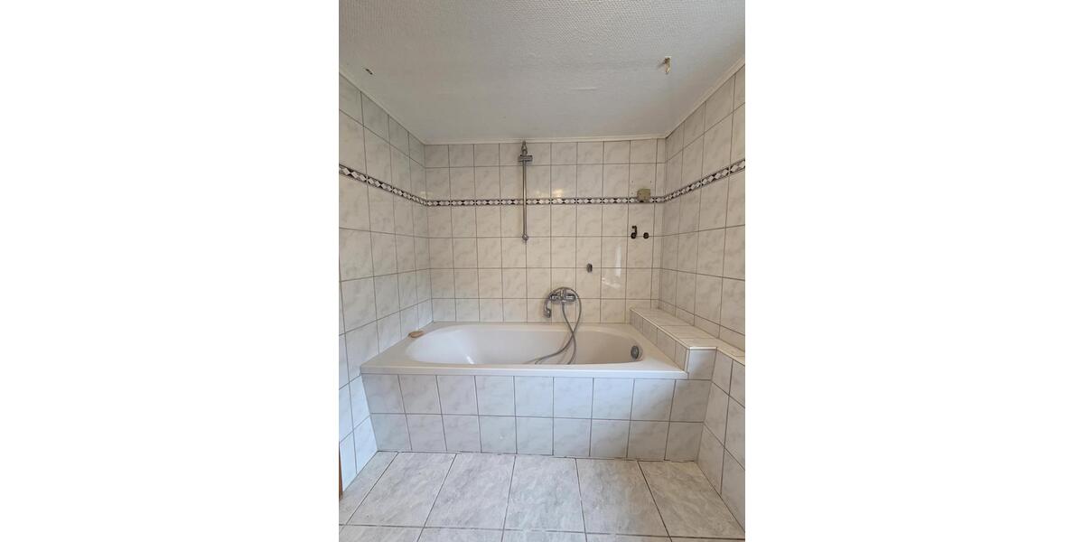 Maisonettenwohnung Arnstein - 5 Zimmer, 125 m&sup2;, 1.200&euro; | Angebot:26553721